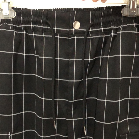 Forever 21 Cargo Pants - Picture 6 of 7